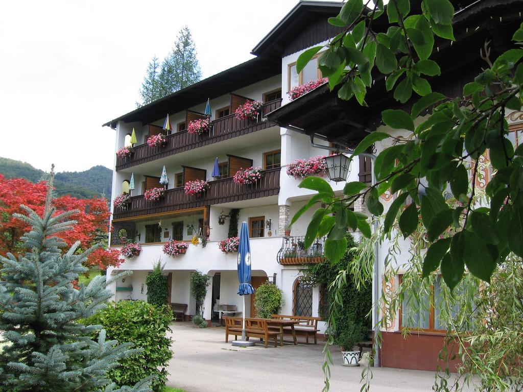 Hotel Backer-Ferdl Panzio Hinterstoder Esterno foto